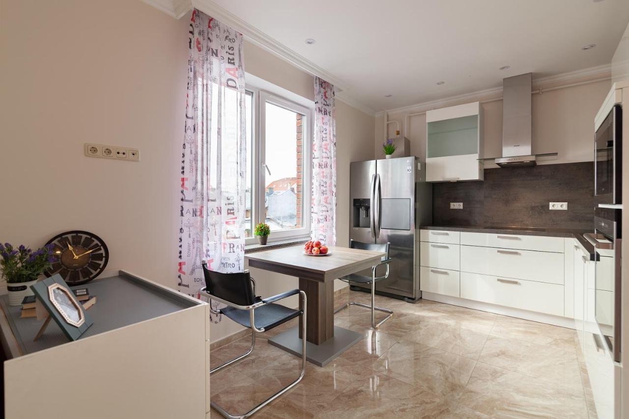 Regrand Apartment On Kulisha 47A Λβιβ Εξωτερικό φωτογραφία