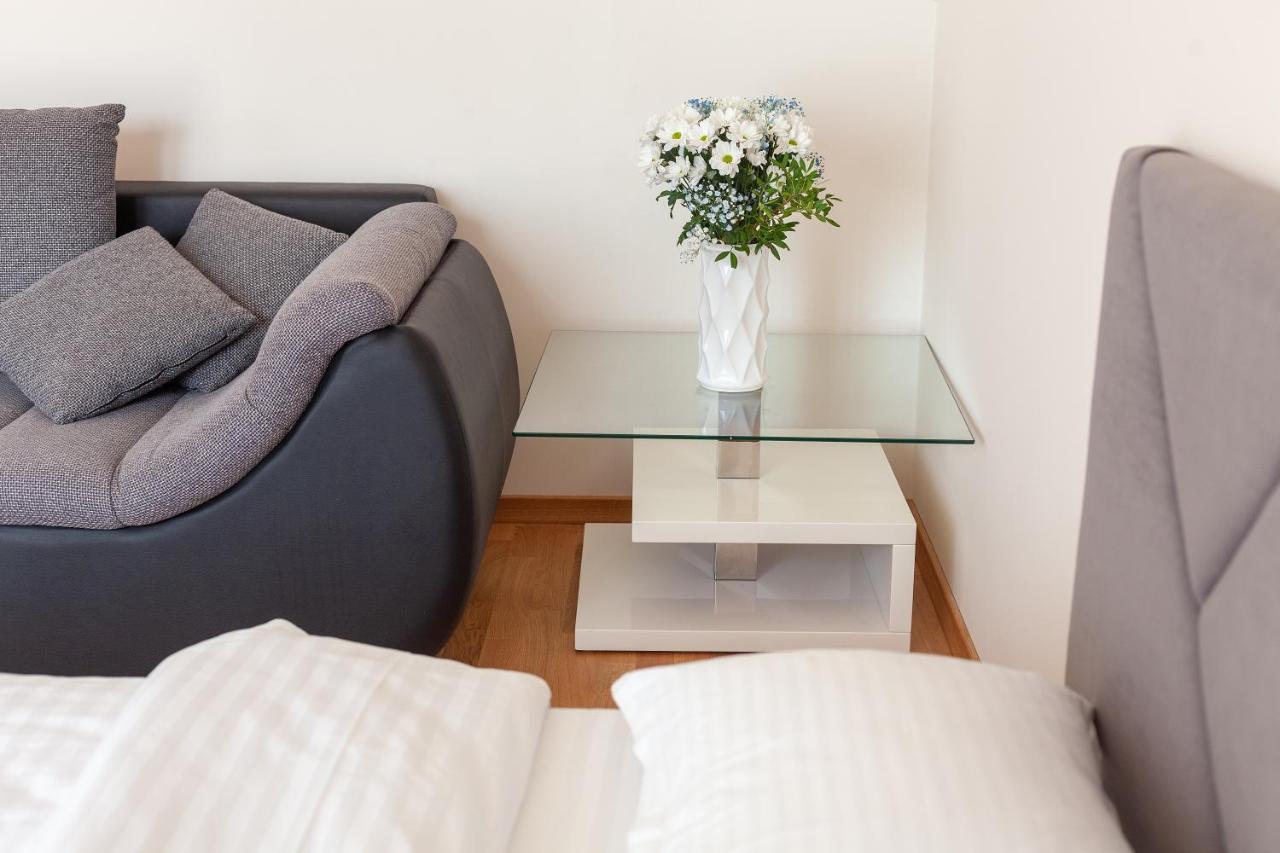 Regrand Apartment On Kulisha 47A Λβιβ Εξωτερικό φωτογραφία